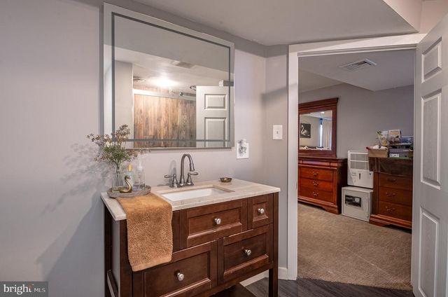 3028 LINDA LN, Reading, PA 19608