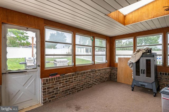 3028 LINDA LN, Reading, PA 19608