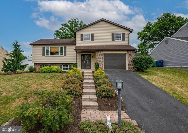 3028 LINDA LN, Reading, PA 19608