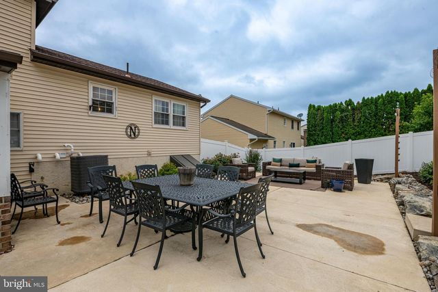 3028 LINDA LN, Reading, PA 19608