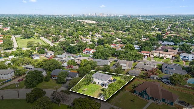130 SENISA DR, San Antonio, TX 78228