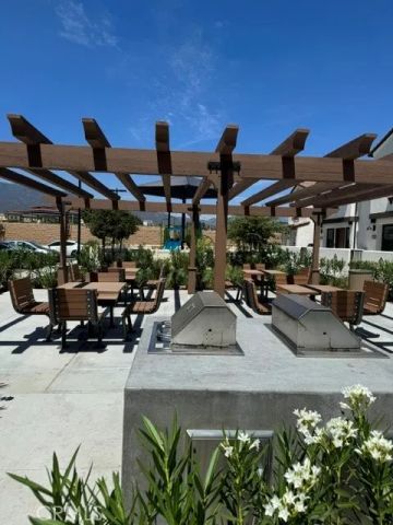 16100 Lumia, Fontana, CA 92336