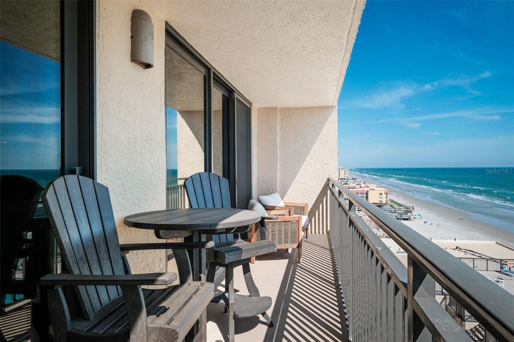 Image 4 of property listing at 4139 S ATLANTIC AVENUE B508, New Smyrna Beach, FL 32169