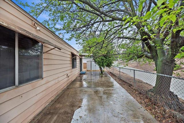 10280 Cimarron Trail, Cherry Valley, CA 92223