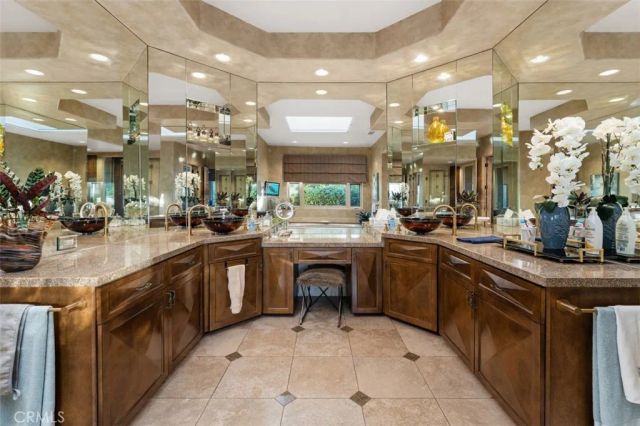 16772 Camino Sierra Del Sur, Rancho Santa Fe, CA 92067