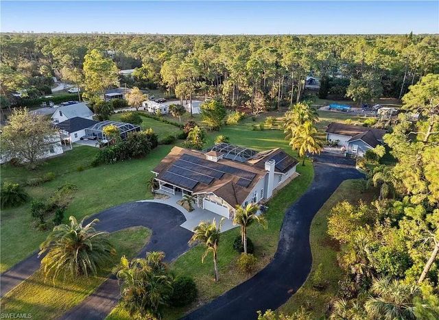 6011 Sea Grass LN, Naples, FL 34116