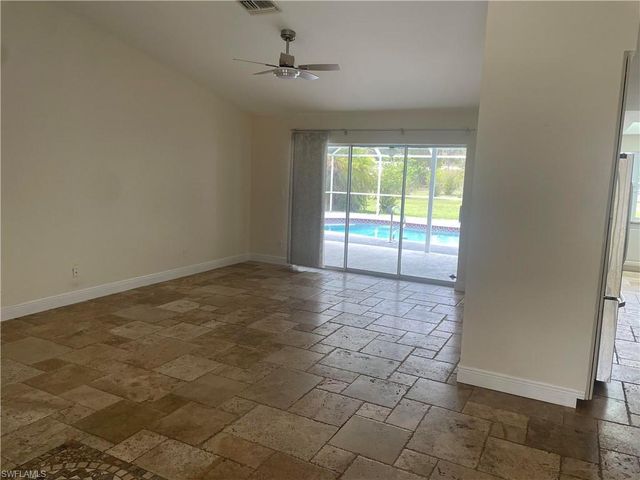 6011 Sea Grass LN, Naples, FL 34116