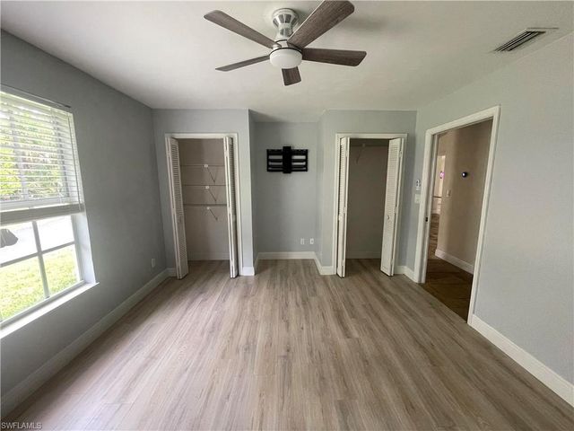 6011 Sea Grass LN, Naples, FL 34116