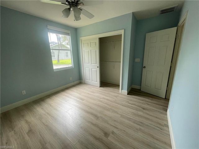 6011 Sea Grass LN, Naples, FL 34116