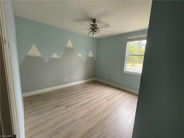 6011 Sea Grass LN, Naples, FL 34116
