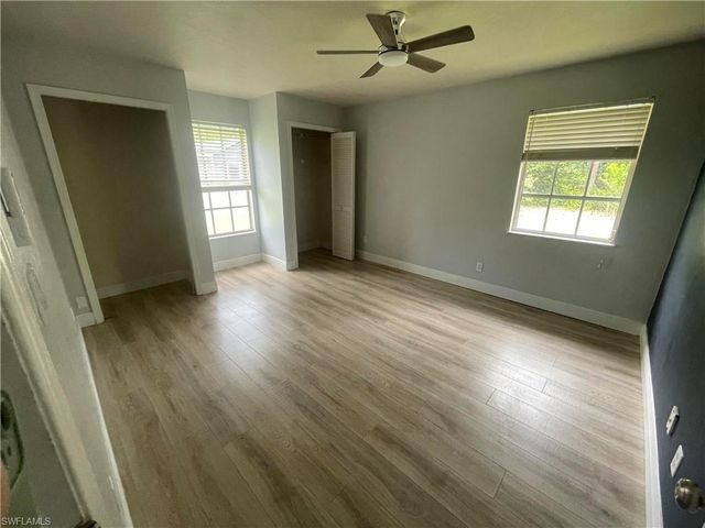 6011 Sea Grass LN, Naples, FL 34116