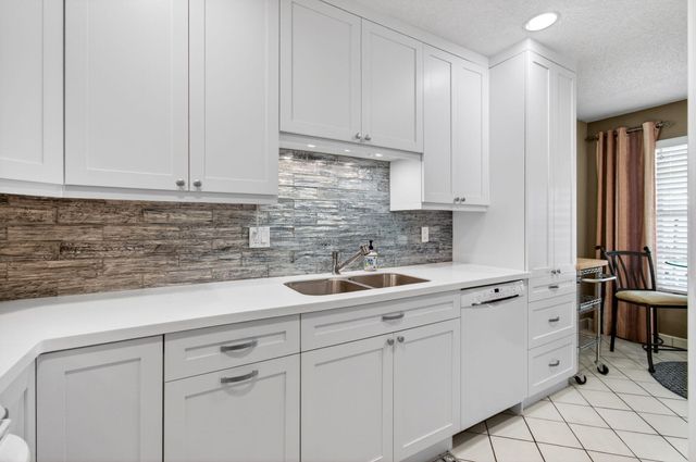 1835 NW 13th Street 103, Delray Beach, FL 33445