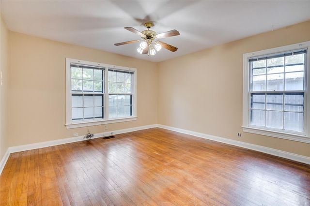 1011 E 49th ST, Austin, TX 78751