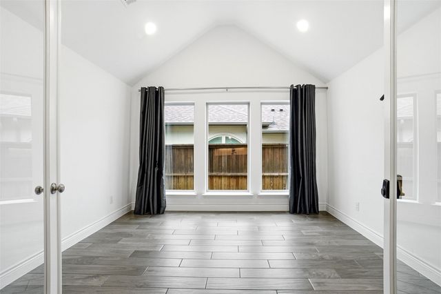 1001 Myers Park Trail, Roanoke, TX 76262