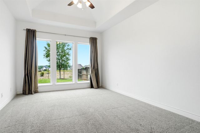 1001 Myers Park Trail, Roanoke, TX 76262