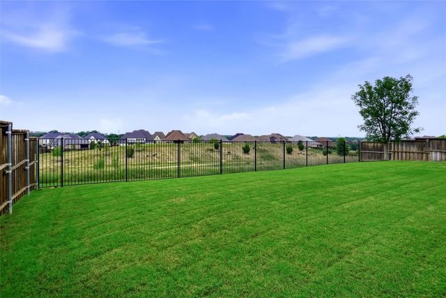 1001 Myers Park Trail, Roanoke, TX 76262