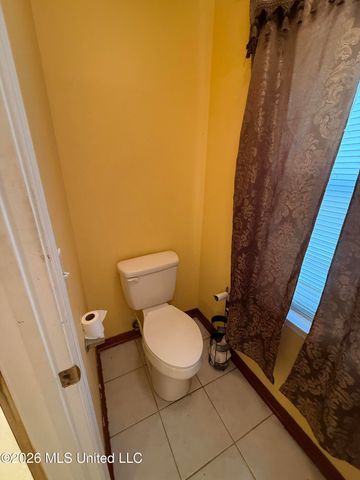 860 Ellington Drive, Biloxi, MS 39532