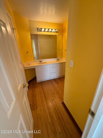 860 Ellington Drive, Biloxi, MS 39532