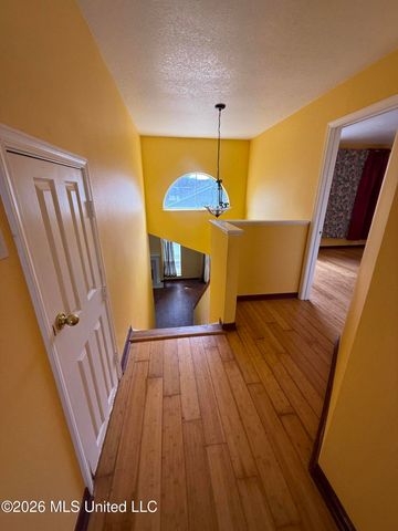 860 Ellington Drive, Biloxi, MS 39532