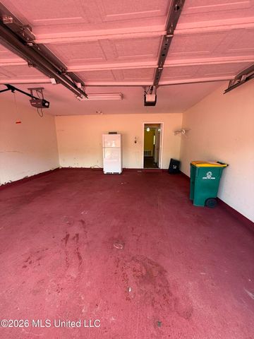 860 Ellington Drive, Biloxi, MS 39532