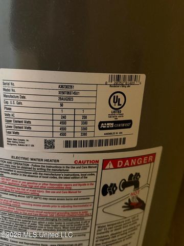 860 Ellington Drive, Biloxi, MS 39532