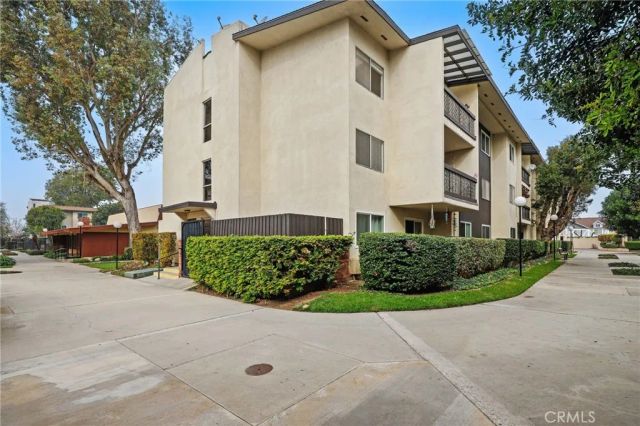 12200 Montecito Road D301, Seal Beach, CA 90740