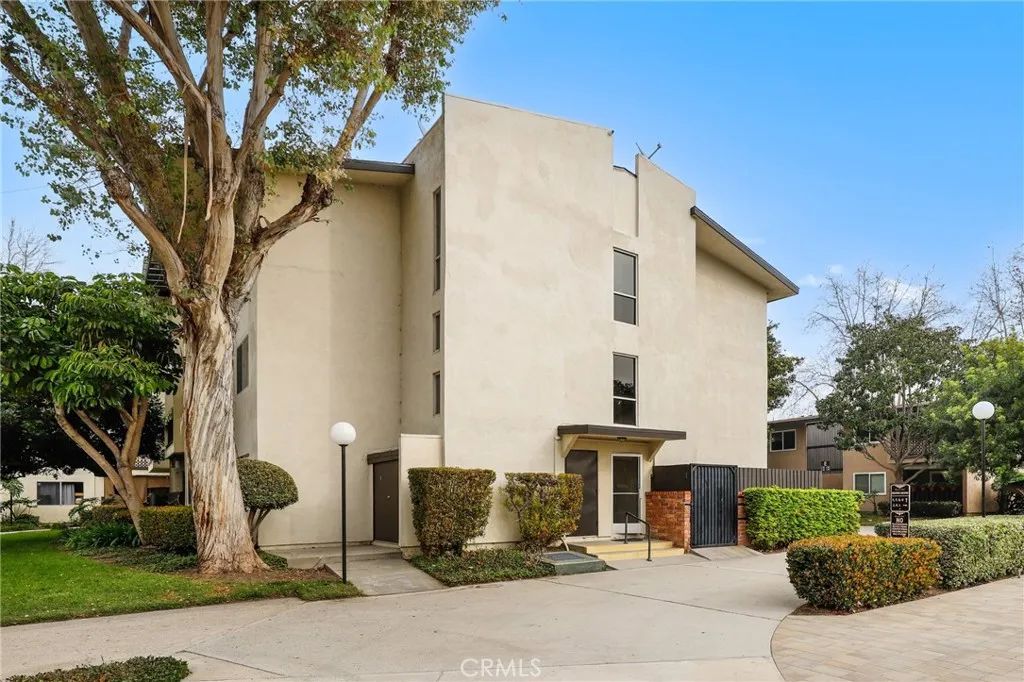 12200 Montecito Road D301, Seal Beach, CA 90740