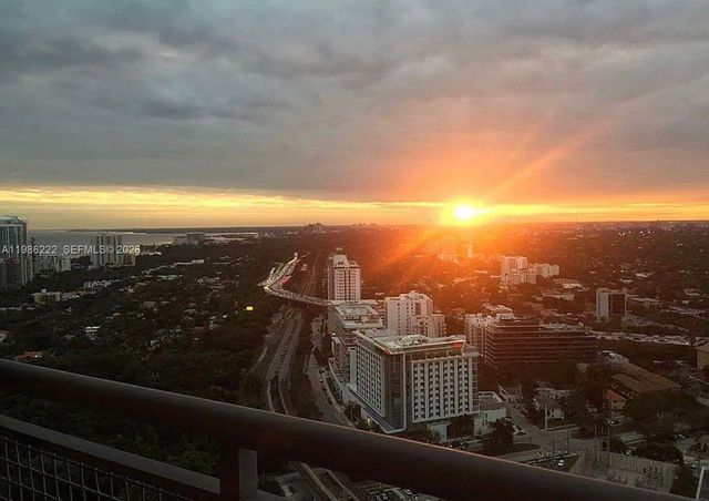 60 SW 13th St 3017, Miami, FL 33130