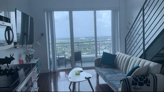 60 SW 13th St 3017, Miami, FL 33130