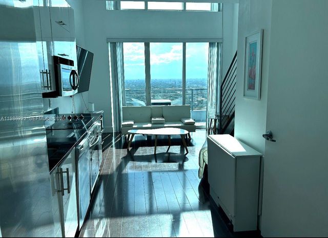 60 SW 13th St 3017, Miami, FL 33130