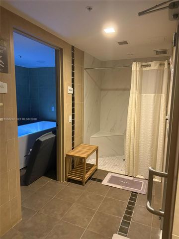 60 SW 13th St 3017, Miami, FL 33130