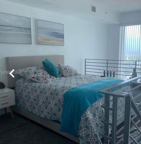 60 SW 13th St 3017, Miami, FL 33130