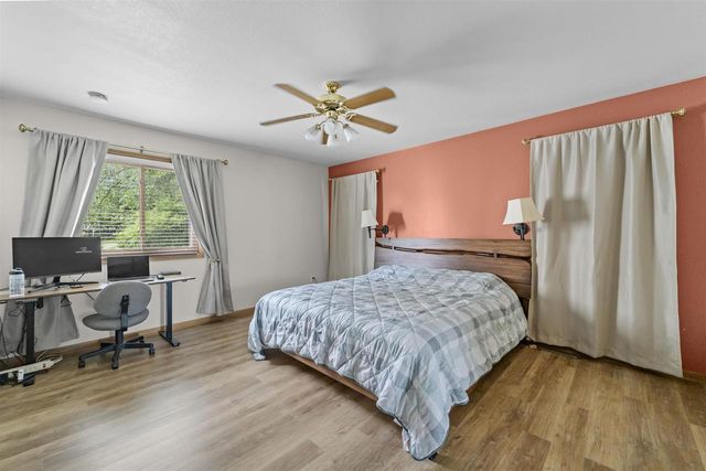 15 Naylor Circle, Madison, WI 53719