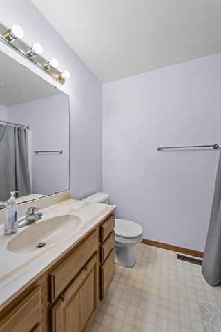 15 Naylor Circle, Madison, WI 53719