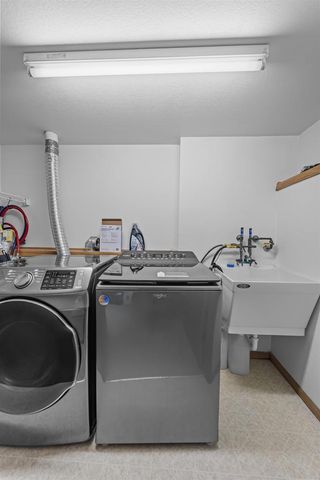 15 Naylor Circle, Madison, WI 53719