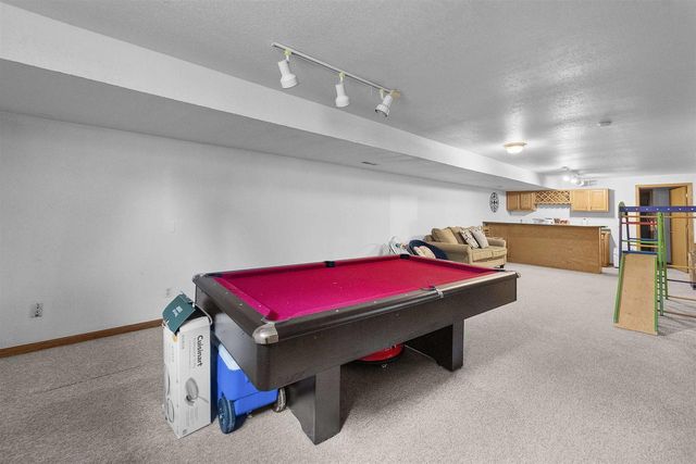 15 Naylor Circle, Madison, WI 53719