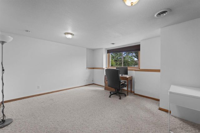 15 Naylor Circle, Madison, WI 53719