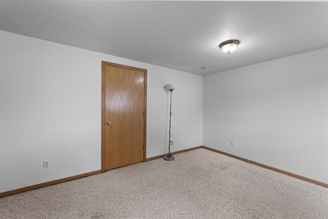 15 Naylor Circle, Madison, WI 53719