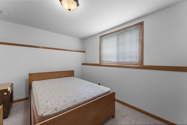 15 Naylor Circle, Madison, WI 53719