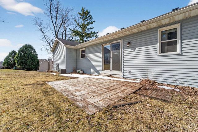 15 Naylor Circle, Madison, WI 53719