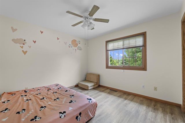 15 Naylor Circle, Madison, WI 53719