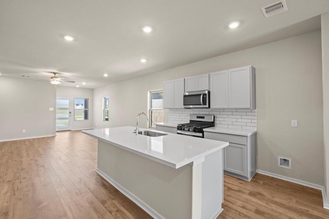 2906 Rockwood Drive, Rosharon, TX 77583