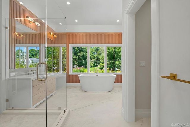 244 North Sea Mecox Road, Southampton, NY 11968