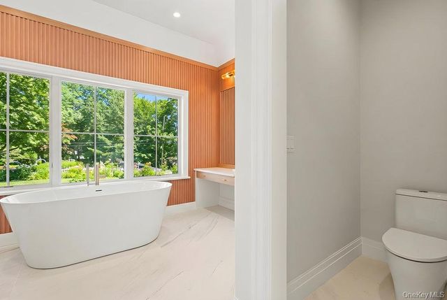 244 North Sea Mecox Road, Southampton, NY 11968