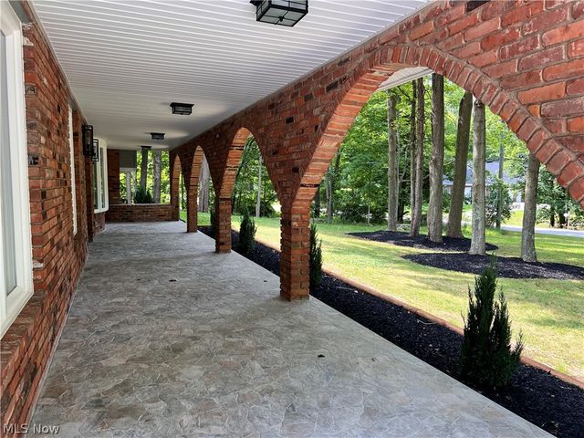 704 Echo Drive, Gates Mills, OH 44040