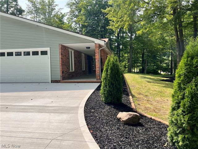 704 Echo Drive, Gates Mills, OH 44040