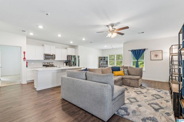 1193 MOUNTAIN LAUREL CIRCLE, Moody, AL 35004