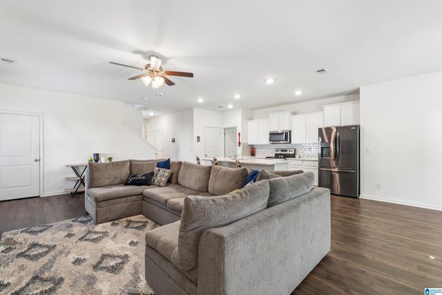 1193 MOUNTAIN LAUREL CIRCLE, Moody, AL 35004