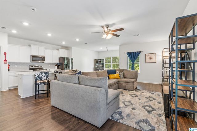 1193 MOUNTAIN LAUREL CIRCLE, Moody, AL 35004