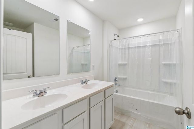 1193 MOUNTAIN LAUREL CIRCLE, Moody, AL 35004